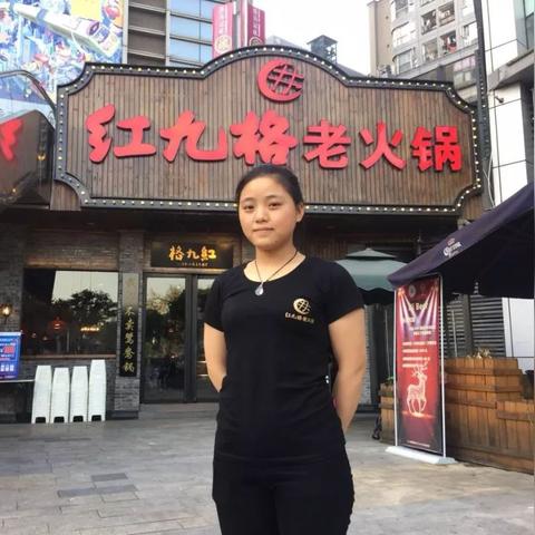 重庆火锅厨师高薪急聘，技艺与待遇的双重诱惑！