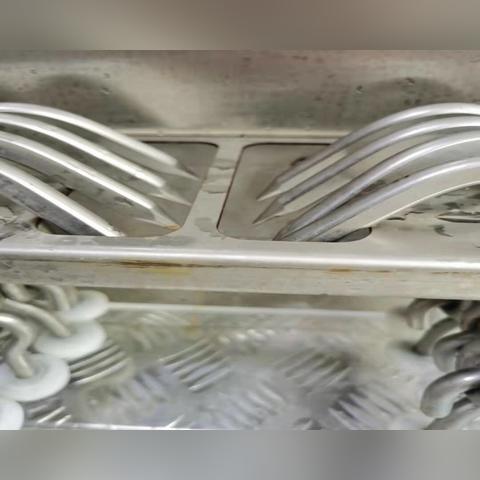 苏州折弯工招聘启事