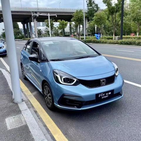 大众最新两厢车，科技与美学的融合典范
